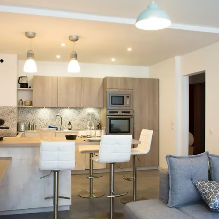 Apartamento Oparadi - Moderne Et Chaleureux A